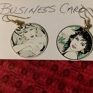 Earings. Mis matched pair